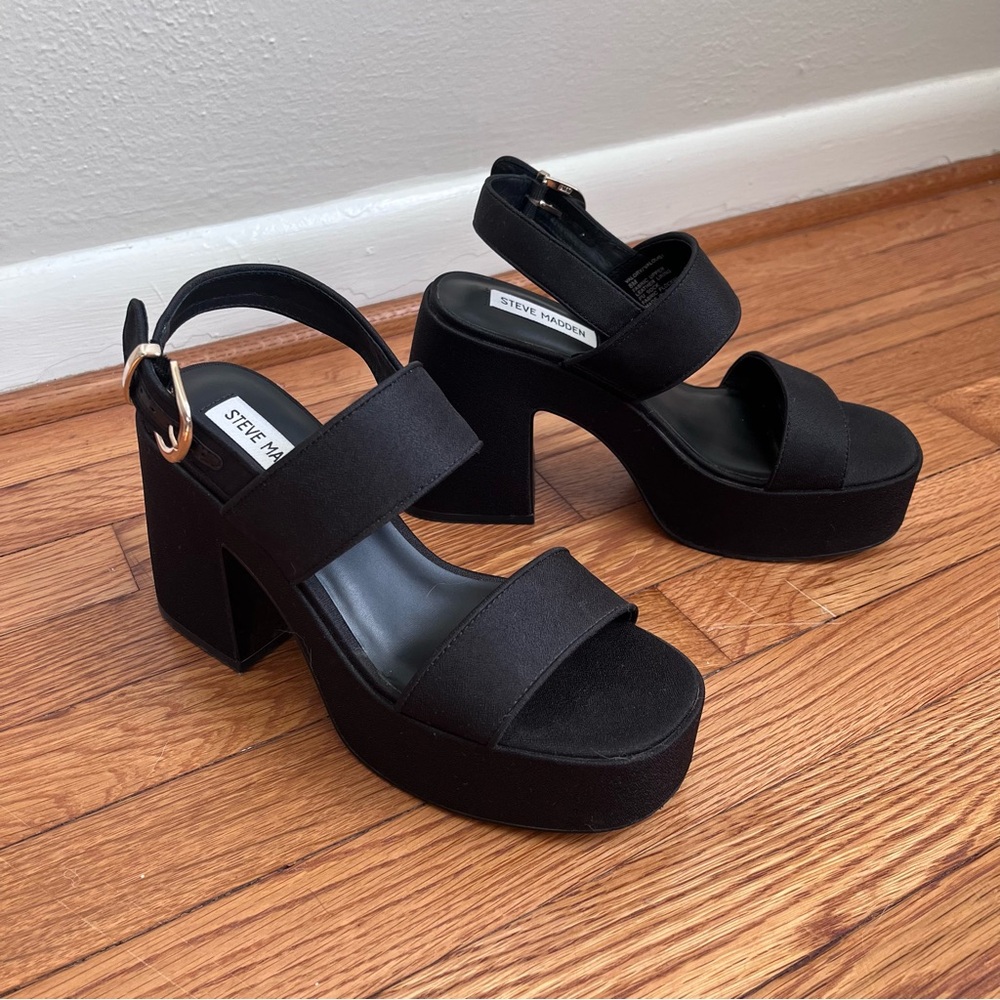 Steve Madden Black Platform Sandals